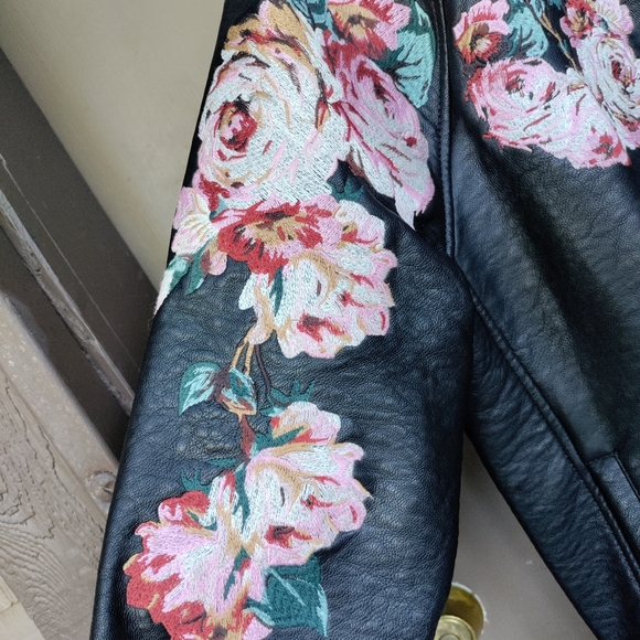 Joe's Collection Floral Embroidered Black Faux Leather Bomber Jacket - Picture 6 of 15
